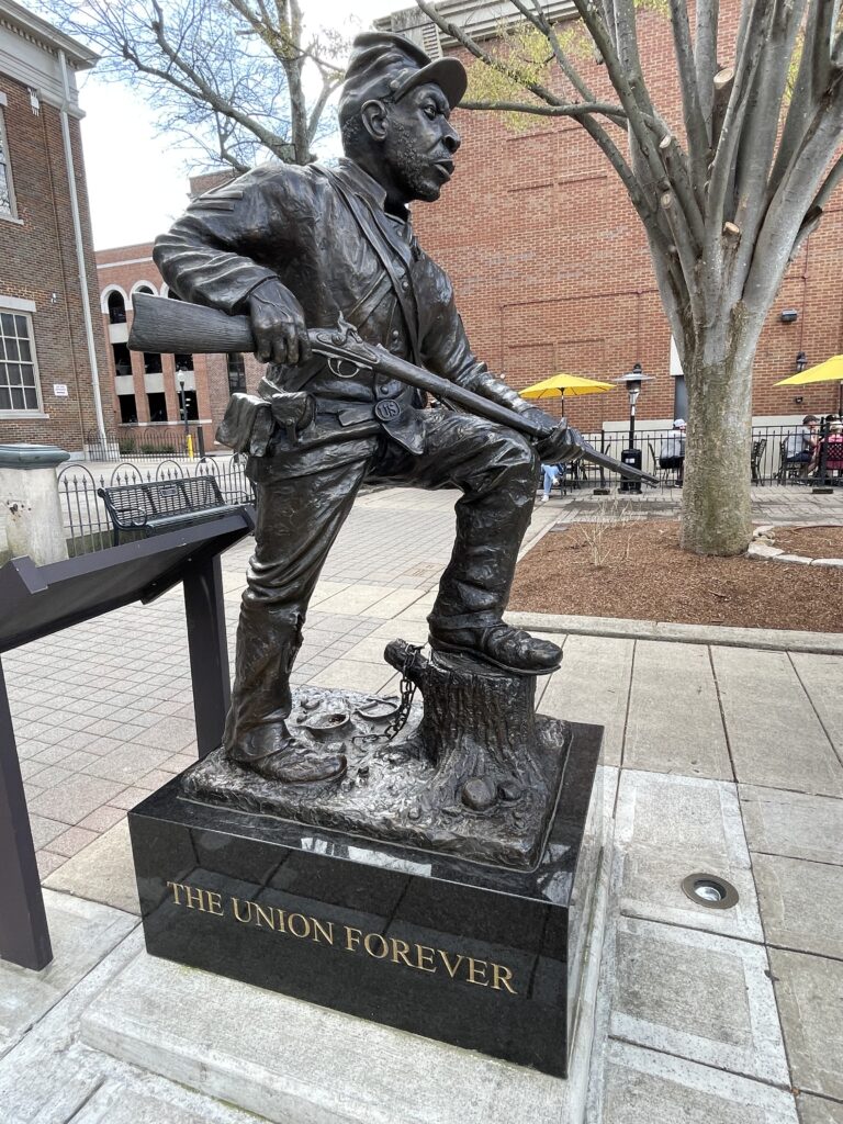 March to Freedom statue in Franklin's public square (Photo Credit: Kwin Mosby)