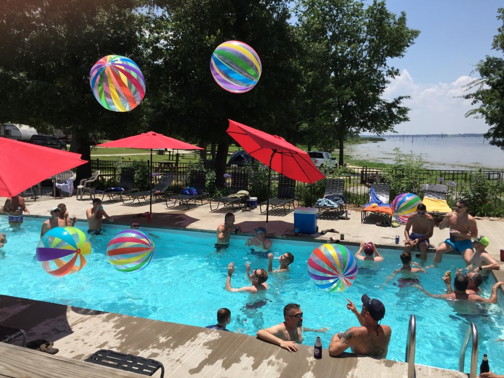 Pool fun (Photo Credit: Rainbow Ranch Campground)