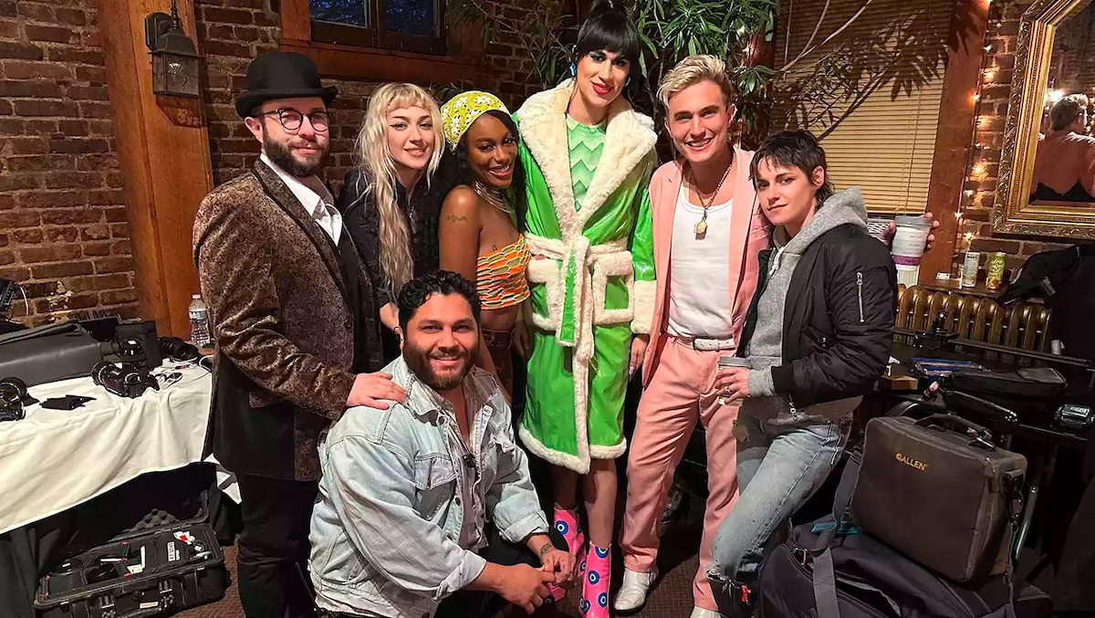 Kristen Stewart (far right) with the gay ghost hunting cast of "Living for the Dead" (Photo Credit: Hulu)