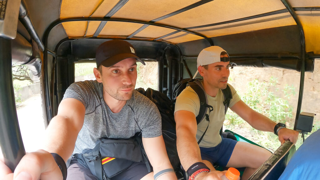 It was a tuk-tuk race between the couple and sisters Morgan and Lena who would eventually beat the guys to the pitstop, snagging the last spot. (Photo Credit: CBS)