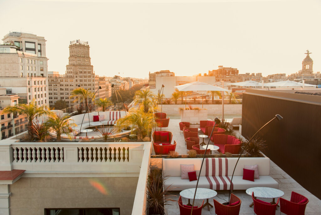 Almanac Barcelona Pool and Rooftop Bar (Photo Credit: Almanac Hotels)
