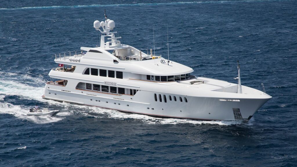 Motor Yacht Mustique (Photo Credit: Trinity Yacht Charter Fleet)