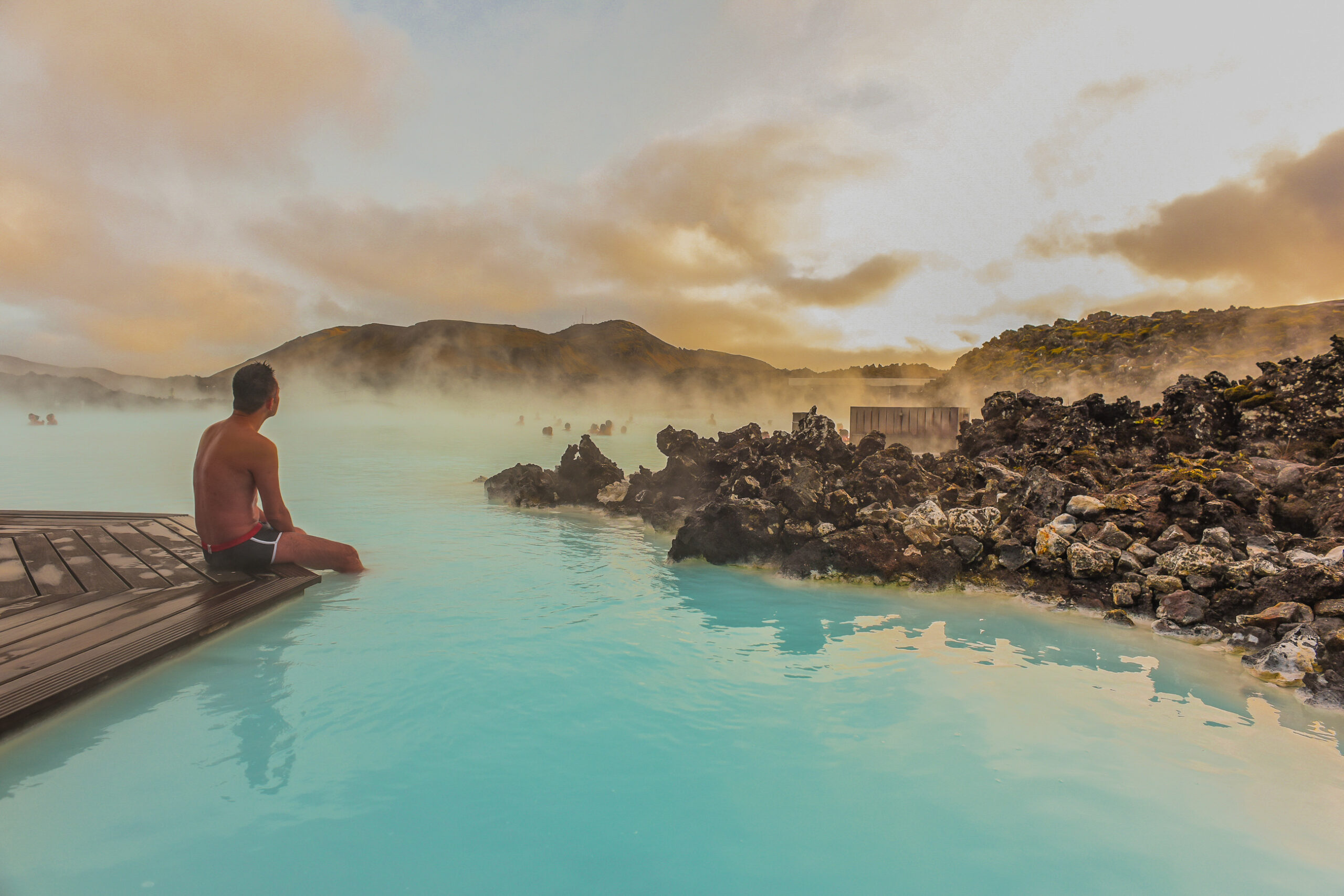 Blue Lagoon Iceland (Photo Credit: weniliou / Shutterstock)