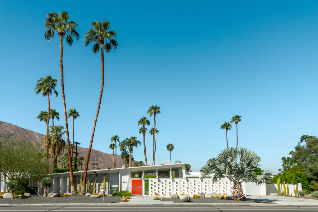 Modern mid-century architecture of Palm Springs, California (Photo Credit: iStock)