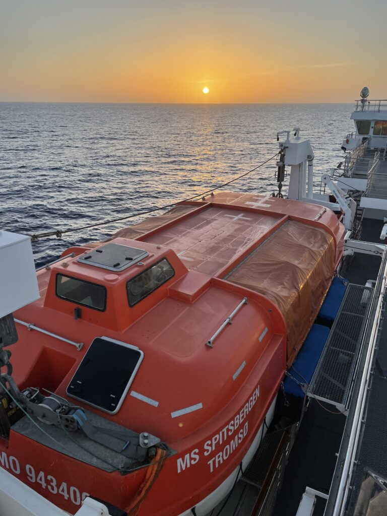 Sunset on MS Spitsbergen (Photo Credit: Kwin Mosby)