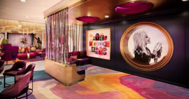 Dolly Parton’s Nashville Hotel to Open in June 2026