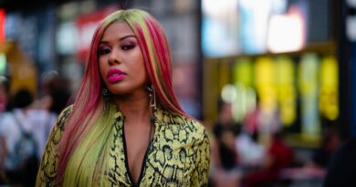 Attention Divas: TSA Banned These Beauty Tools From Checked Luggage