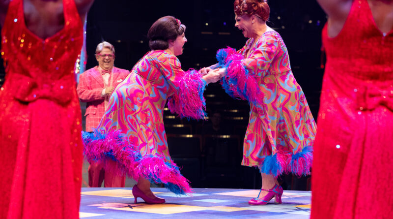 First Look: Ginger Minj Makes Debut in Iconic Musical of Hairspray