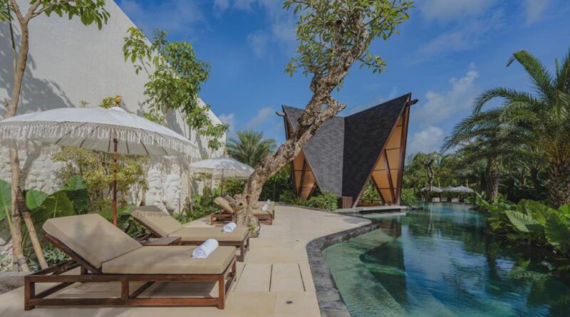 Adults-Only Resort in Uluwatu, Bali Now Open