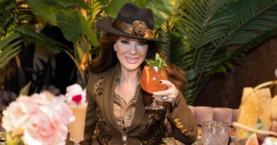 Lisa Vanderpump Holds Glam Las Vegas Book Signing Ahead of Bravo Premiere